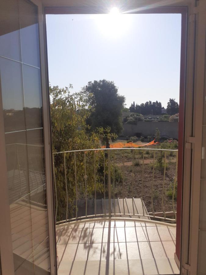 Appartamento A Pula In Zona Residenziale Екстериор снимка